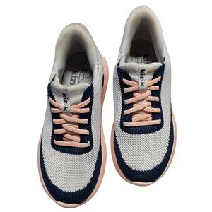 Preowned Kizik Girls Kids Shoes Athens – Bahama, Size 1Y